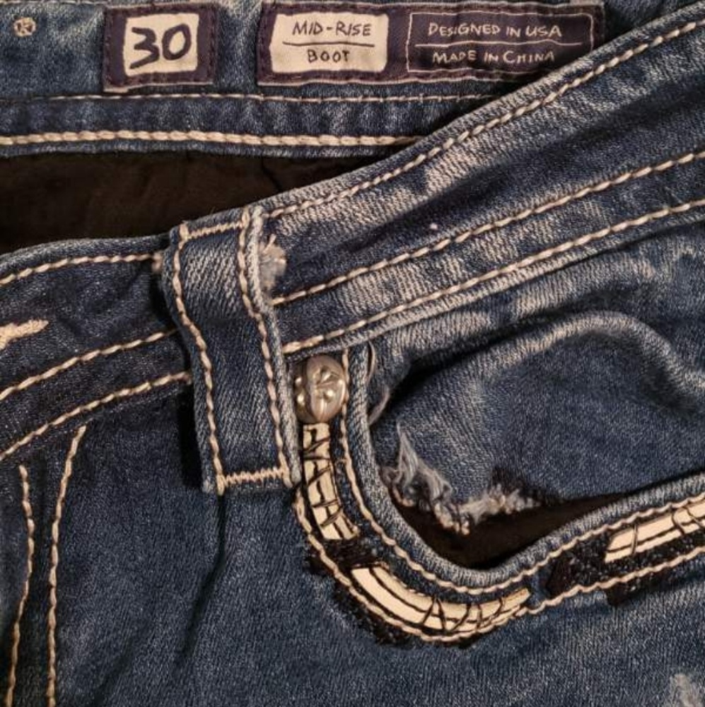 Jeans - Picture 2 of 4